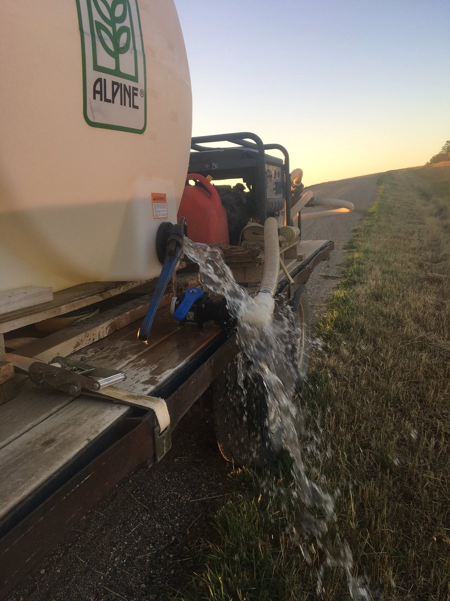 When your old man backs into your service/fuel/fire trailer and breaks off a valve! Just glad it wasn’t the fuel side of things #haevest20 #eagleeyes