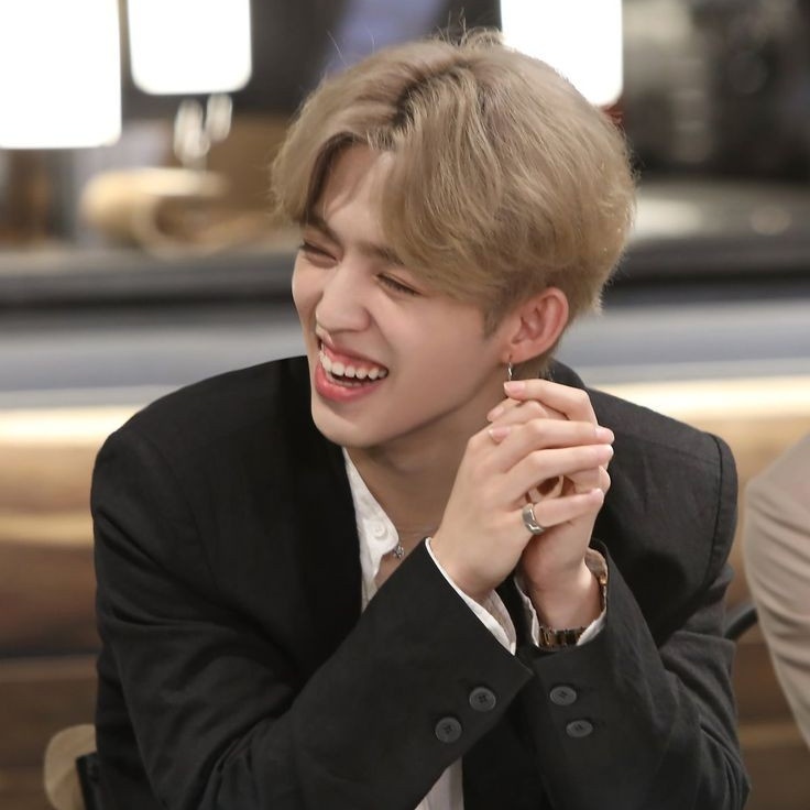 starysvt's tweet photo. good morning oomfs <3 https://t.co/Re53fXVUFA