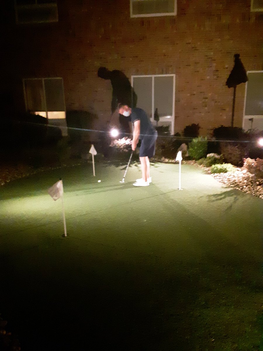 mikeblnknshp's tweet photo. Always book a hotel with a putting green @SamBerryGolf @ClubProGuy #grind #minitourlife https://t.co/FJQmnkZST4