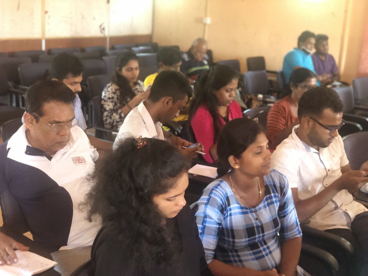 NOTMEPlastic_LK's tweet photo. A training on social media campaigning against Plastic continues with participants from 14 districts@NAFSOSL #LKA #SriLanka #Noplastic #Notme https://t.co/mE3t1lz8R9