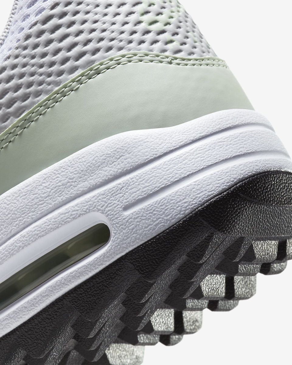 Sneaker Deals GB tweet media
