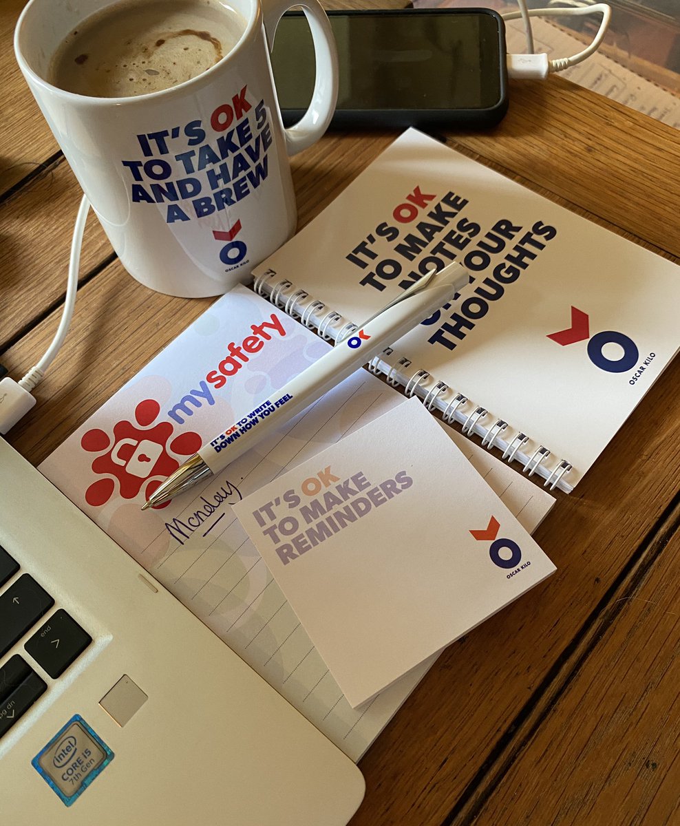 EmmaJayneArnol1's tweet photo. Hello Twitterland 👋 I’m back from leave! Starting back as I mean to go on after some reflecting 🤔 Filled my desk with reminders from @OscarKiloUK ... let’s do this right 💥 #safe #healthy #wellbeing #anxietycontrol #takingfivewhenineedto 👩🏻💻 https://t.co/VaM49WIxmF