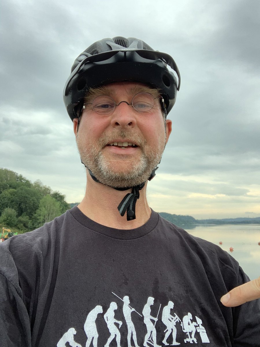 PRossbach's tweet image. Start my #unicycle tour is like a butterfly fly.  In preparation of the #KubeCon. meet me at the #servicemesh track and slack . #BeeFreee @bee42solutions