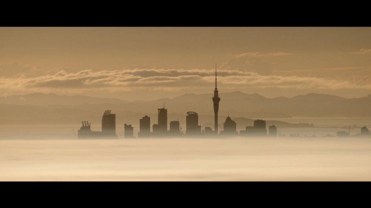 JoeLawry's tweet image. Following on from my other sunrise photo. Here's a shot of #auckland from the same morning at a different angle looking just like #cloudcity #starwars