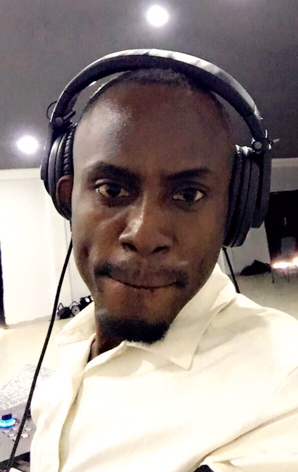 BENJIXofficial's tweet photo. This is for those of us who are indecisive with our Christian values and walk.
#BlackLoveConcert #HowYouLikeThat #CeekSark #wombstories #GMB2020 #ITZY #MUFC #ITZY_NotShy #MUNSEV #drummer4christ #BENJIX #values #AkufoAddoIsCompassionate https://t.co/jXYOBgfqWe