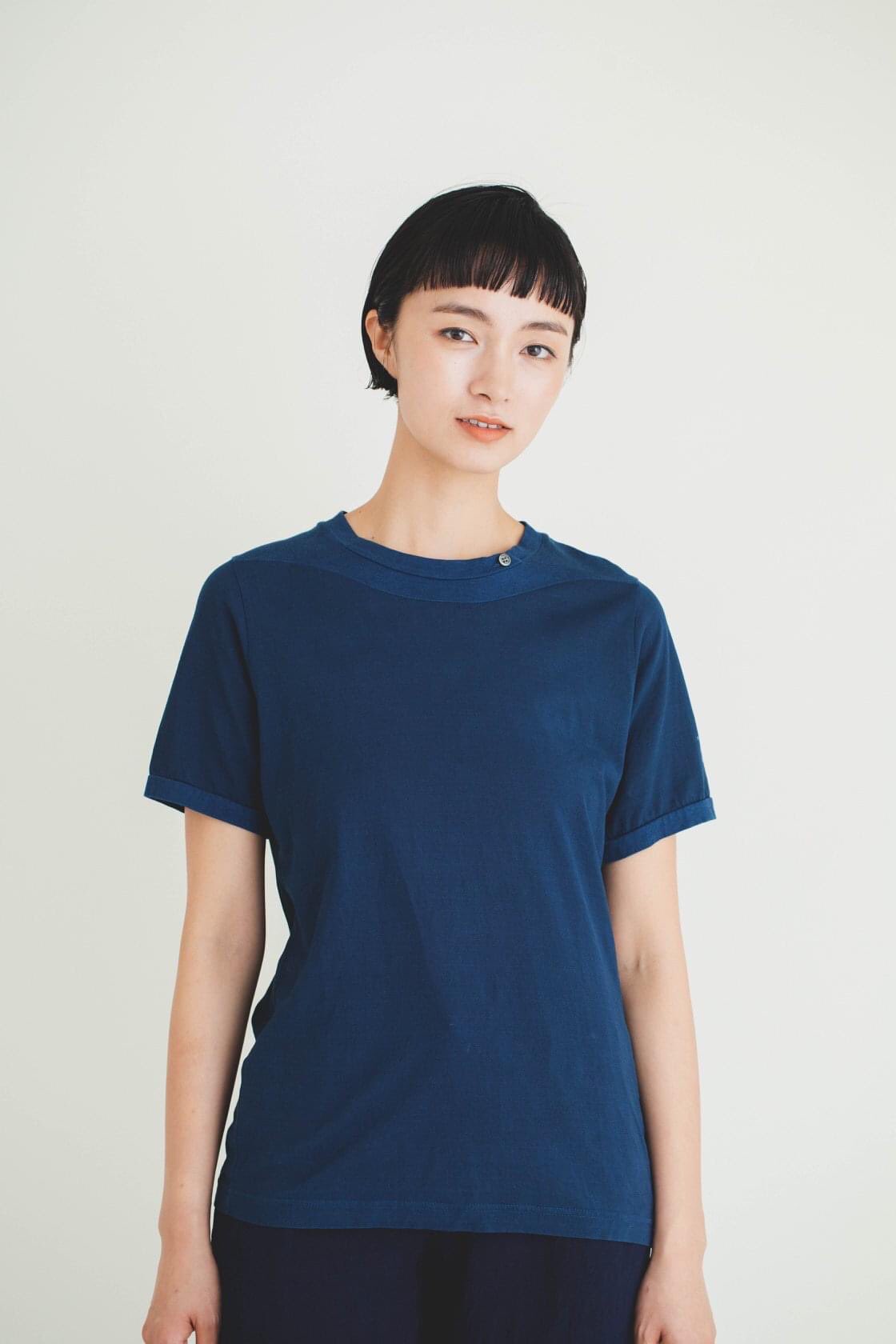 タグなし新品matohu☆本藍染Tシャツ トップス BUAISOU. タグなし新品matohu☆本藍染Tシャツ トップス BUAISOU. - メルカリ