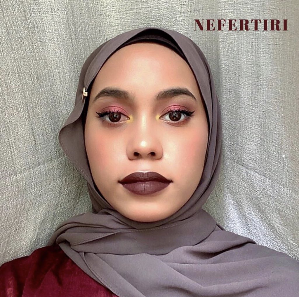 oddsofevensg's tweet image. 🔥 Queen #Nefertiri 🔥 Daughter of Pharoah Seti I 🦂 We’ve got the perfect shade of Light Brown from ‘The Mummy’. Dinah is also usin’ our new #MatteShadows in ‘Jubilee’ and ‘Rogue’ Shimmer 🍁 Shop Our #MatteLiquudLipstick in ‘Nefertiri’. Link in Bio ✨ #OddsOfEvenCosmetics