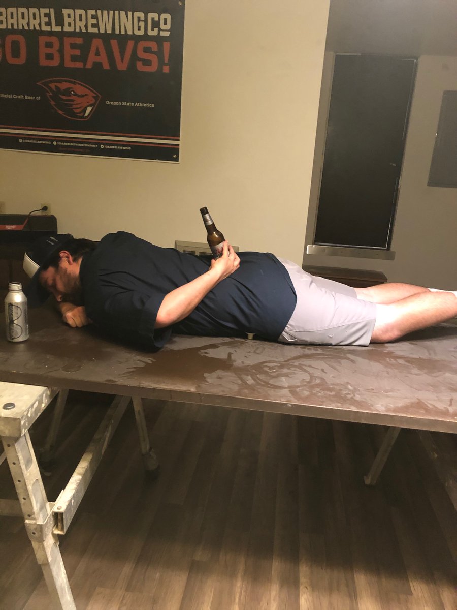 madd_solar's tweet photo. When your homie doesn’t give you a blanket https://t.co/dKaa4OJODu