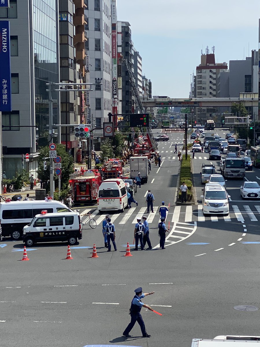 四つ目通り 四つ目通り