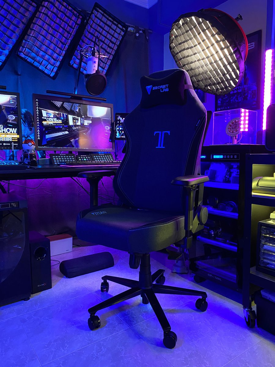 For optimum quality video feed, no matter what camera I use, I always insist on good, sufficient lighting. “Sufficient” being the keyword!I personally use Aputure LED lights - the HR672C and HR672W to be specific - as well as a couple of Fiil CamBee VL15B 15W Bi-color video...