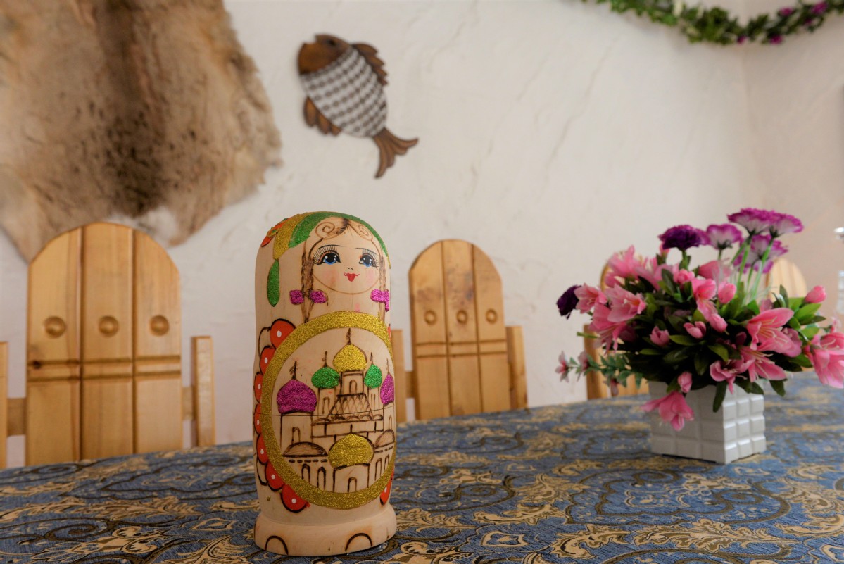 CurioCityChina's tweet photo. #Enhe, a nationality township that borders #Russia for 75 kilometers at #Ergune, #InnerMongolia autonomous region, has seen its traditional homestay business flourish for nearly 15 years, offering local residents of the Russian minority group a way to prosper. https://t.co/D1D7BUHG8w