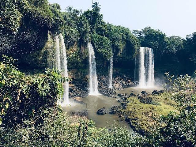 7. Agbokim Waterfall Agbokim waterfalls are situated in the Etung local government area of Cross River State in south-eastern Nigeria, very close to its border with Cameroon. The waterfalls are about 15 km from Ikom and 320 km from Calabar.