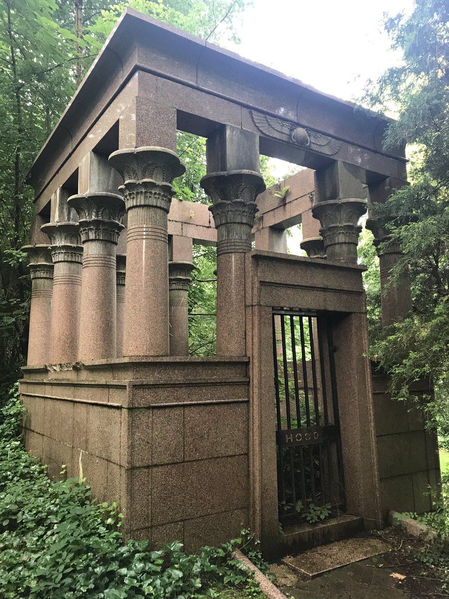  #MomentsofBeauty in  #Glasgow: Finally walked over to  @CathcartCem and WOW! As good as the Necropolis. The William Gardner Rowan monument is intriguing, also spotted John Bennie Wilson’s one, while I enjoyed JJ Kier’s freestyle gothic memorial and as for the Hood Mausoleum...!