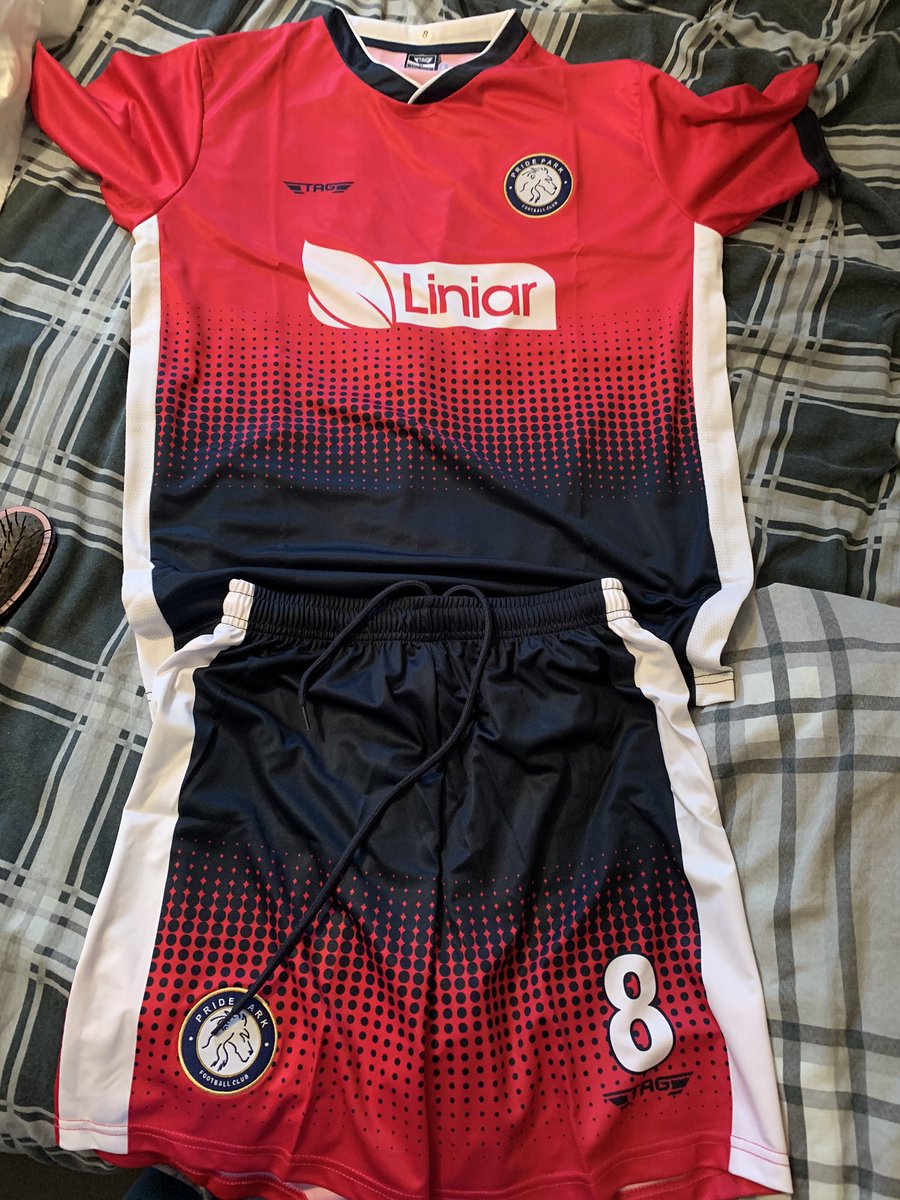 Sumzyx's tweet photo. @Liniarprofiles excited to wear this in our 20/21 season 💙 https://t.co/OV4BtTkah9