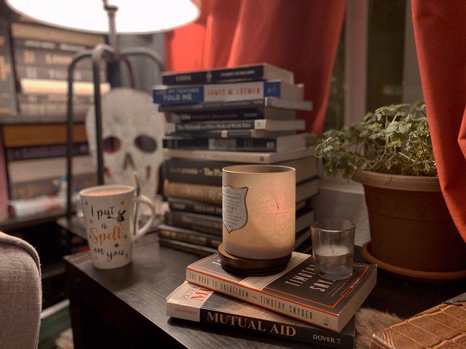 A little light reading? 🤔 https://t.co/sFVyDU9mRM