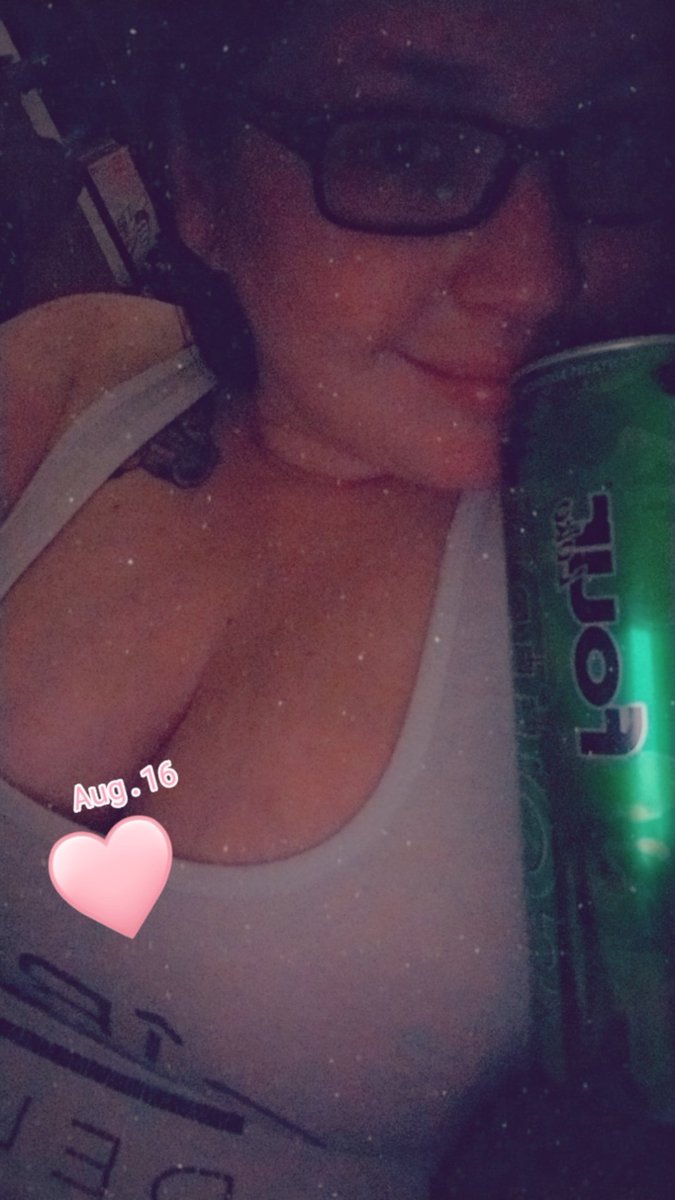 Stormy_KCCO's tweet photo. Great way to end it #FourLoko #Dirty30 #FiltersOnFilters #BirthdayGirl https://t.co/8h29Biu0hp