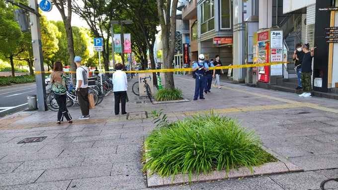 強盗事件 栄で郵便局強盗 犯人は刃物を持ち女性を一時人質に 警察官が発砲で身柄確保 現地の画像 様子 まとめダネ 強盗事件 栄で郵便局強盗 犯人は刃物を持ち女性を一時人質に 警察官が発砲で身柄確保 現地の画像 様子 まとめダネ