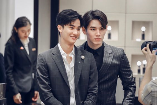 taynew in suits or in this case matching suits ~ a thread