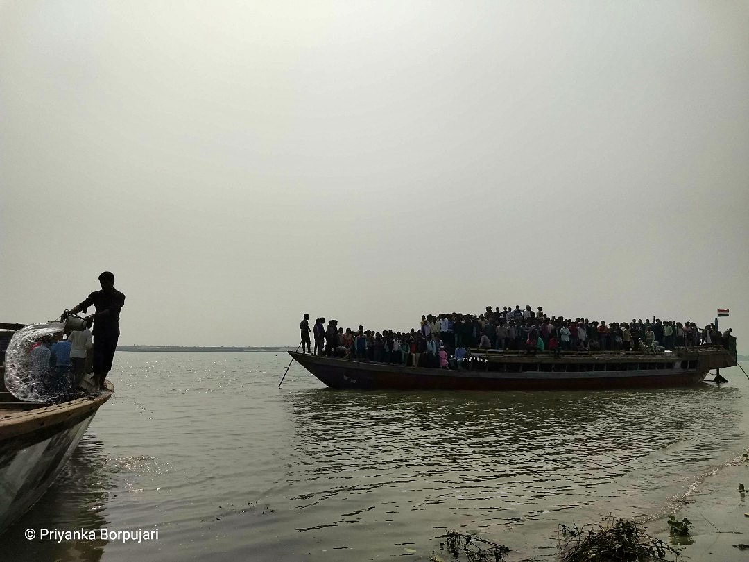 The daily commute.Island living.Surviving rivers.Dhubri Bazaar, Assam.Identities, origins, destinations: all morph into one another when commerce hangs by a thin thread of eroding riverbeds.On the  @outofedenwalk in 2019 with  @PaulSalopek #EdenWalk  #slowjournalism