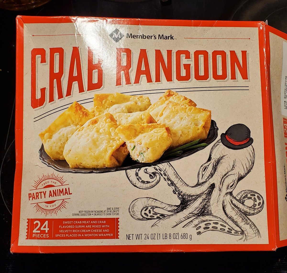 TheRuntSquad's tweet image. Crab rangoon at 2 am? DON'T MIND IF I DO! #EatAllTheThings