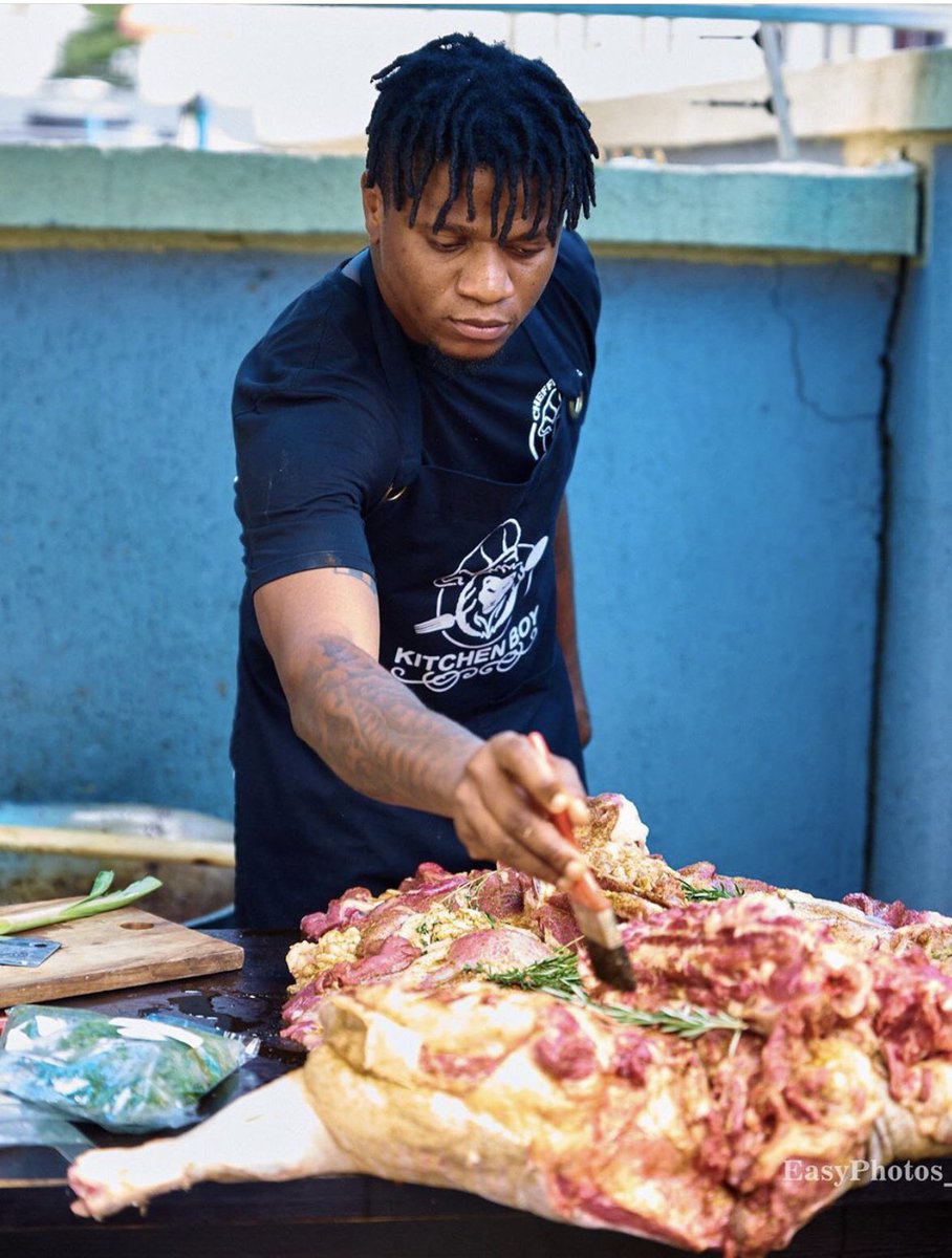 cheffingtons's tweet photo. Wishing You a Happy New Week From My Kitchen to Yours  #cheffingtons #kitchenboy #cheflife #celebritychef #executivechef #industrychefnigeria #executivechefnigeria #eventschef #foodie #foodlover #foodmaster #foodismypassion #kitchenmaster #kitchenslayer #mykitchennaija https://t.co/zNJBqQm6Wu