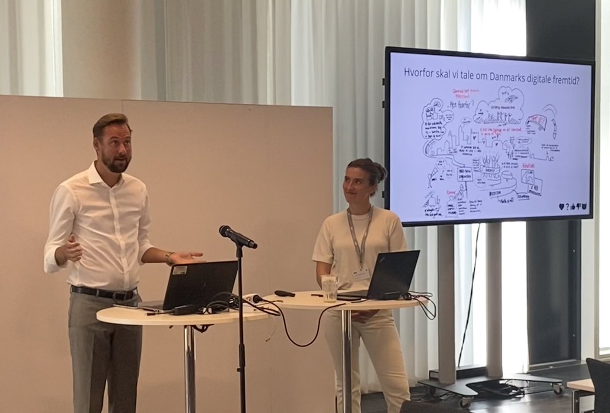alineaforlag's tweet image. Til folkehøring om fremtidens digitale skole - om lidt skal forlagschef @rikkebay dele erfaringer fra #sofaskolen og mere end 80 elever skal præsentere deres bud på
#danmarksdigitalefremtid 💻#techdertæller #skolechat