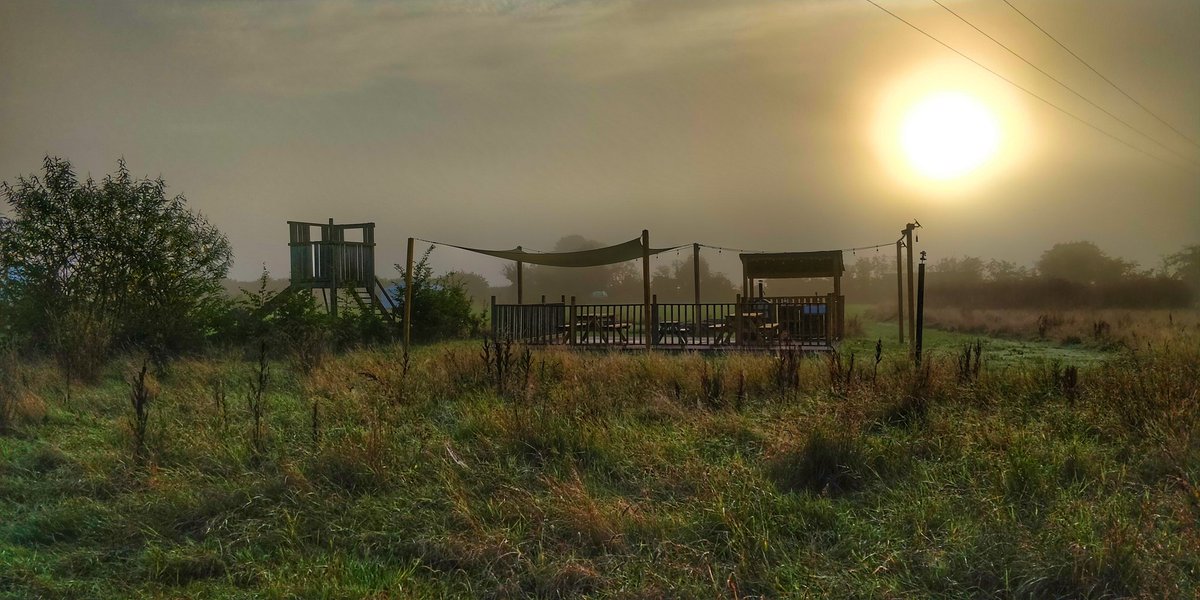 Misty start to the week. Hope you all manage to have a good week full of fun and adventures.
#Glamping 
#Somerset 
#yurt
#misty
#newweek