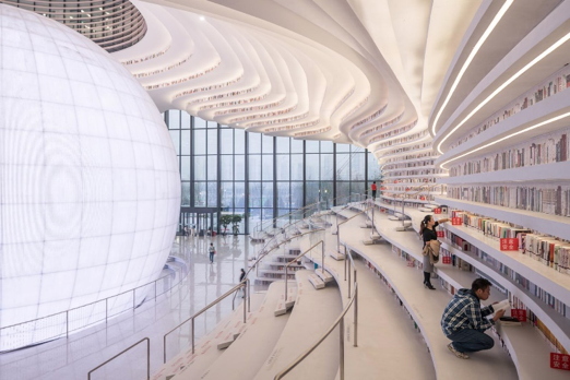 IBSBFSU's tweet photo. Visit Tianjin Binhai library nearby Beijing! Tianjin is only an hour away by train from Beijing, where BFSU campus is located. All nerds and bookworms must visit here!
#IBSBFSU #StudyinChina #북경외대 #유학 #베이징 #경제 #비지니스 #ビジネス #外大 #留学 #Binhailibrary #Tianjin https://t.co/yjF6zBYEAU