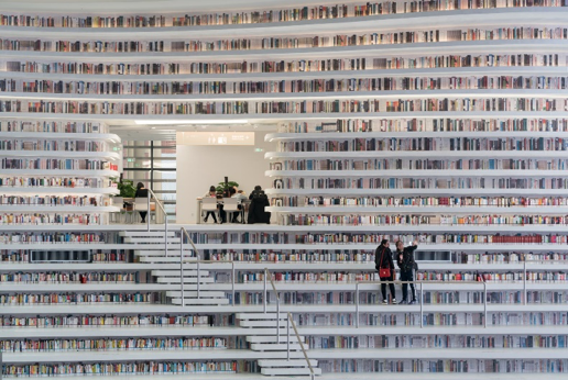 IBSBFSU's tweet photo. Visit Tianjin Binhai library nearby Beijing! Tianjin is only an hour away by train from Beijing, where BFSU campus is located. All nerds and bookworms must visit here!
#IBSBFSU #StudyinChina #북경외대 #유학 #베이징 #경제 #비지니스 #ビジネス #外大 #留学 #Binhailibrary #Tianjin https://t.co/yjF6zBYEAU