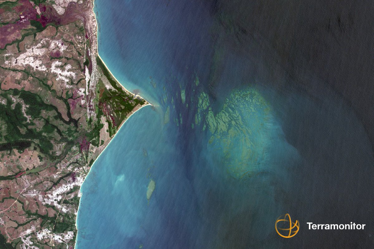 Terramonitor's tweet photo. View of the day #corumbau #brazil #earthart #spacedata https://t.co/dBU8aMRTl0