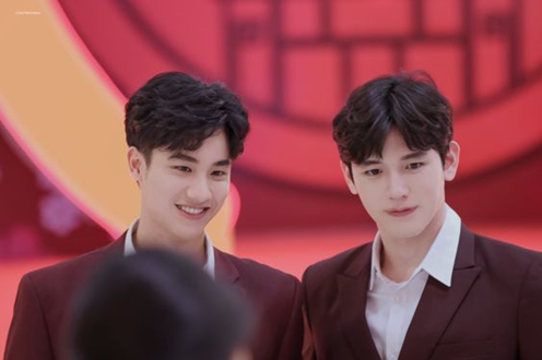 look how happy they are, new really makes tay the happiest and I love that for them