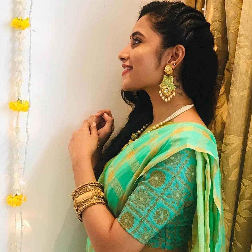 Efn-2GRU8AYZJf0?format=jpg&name=900x900