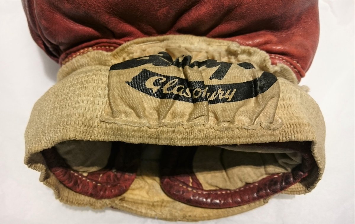 Tex_Con_Ltd's tweet photo. #MacroMonday today show details of Mohammad Ali's boxing gloves. They were worn by him (then Cassius Clay) during the world heavyweight championship fight with Henry Cooper held in the Empire Stadium, Wembley on 18th June 1963.
 #Mohammadali #boxinggloves #textileconservation https://t.co/hCQmyXhIpl