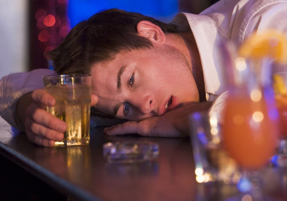 BEGINILAH CARA ALKOHOL MENGACAUKAN OTAK & MENGHANCURKAN LIVERMU-- UTASPernah kepikiran g sih, gmn cara alkohol memicu mabuk? Thread ini bakal memberimu gambaran jelas gmn otak dibuat tak berkutik & kacaunya hepatosit ketika menghadapi serangan alkohol #KetikaTubuhBerdialog