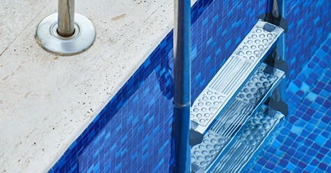 Hiiop #Helsinki! 77-vuotias nainen kaipaisi uintikaveria Munkkivuoressa. Hän liikkuu rollaattorin kanssa, mutta uimassa käyminen sujuu itsenäisesti. Tarvetta olisi kaverille, joka pitäisi uintireissulla seuraa.

Lue lisää: hiiop100.fi/tehtavat/4614

#etsivävanhustyö @etsivat