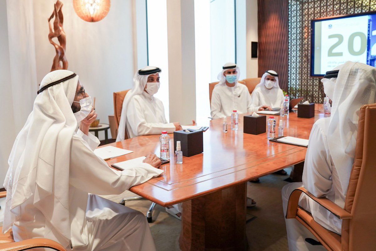 HHShkMohd's tweet photo. اطلعت اليوم على خطة عمل وزير الدولة للاقتصاد الرقمي والذكاء الاصطناعي .. 4.3٪  مساهمة الاقتصاد الرقمي في ناتجنا المحلي في 2019 .. ولدينا اليوم وزير الدولة مهمته مضاعفة هذا الرقم وتعزيز بنيتنا التحتية الذكية وجاهزيتنا الحكومية أيضا لاستمرار الأعمال تحت كل الظروف https://t.co/gKqTjZb6Un
