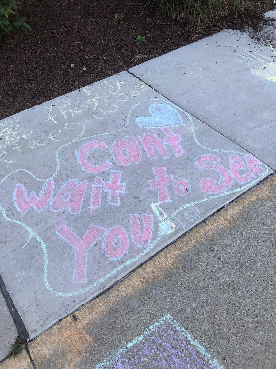 kellychapteach's tweet photo. Look at all this welcome-back Hiawatha love! I am so happy to be walking into my favorite school once again. Missed you ALL !! We got this Hiawatha! #hiawathapride #d100pride https://t.co/KEmb2G09Fy