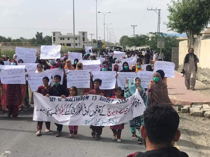 SahilaBaloch's tweet photo. Today's protest in Turbat against the  brutal killing of young Baloch Student Hayat Jan.
#JusticeForHayatBaloch 
@HamidMirPAK https://t.co/tBMr9aVCR7