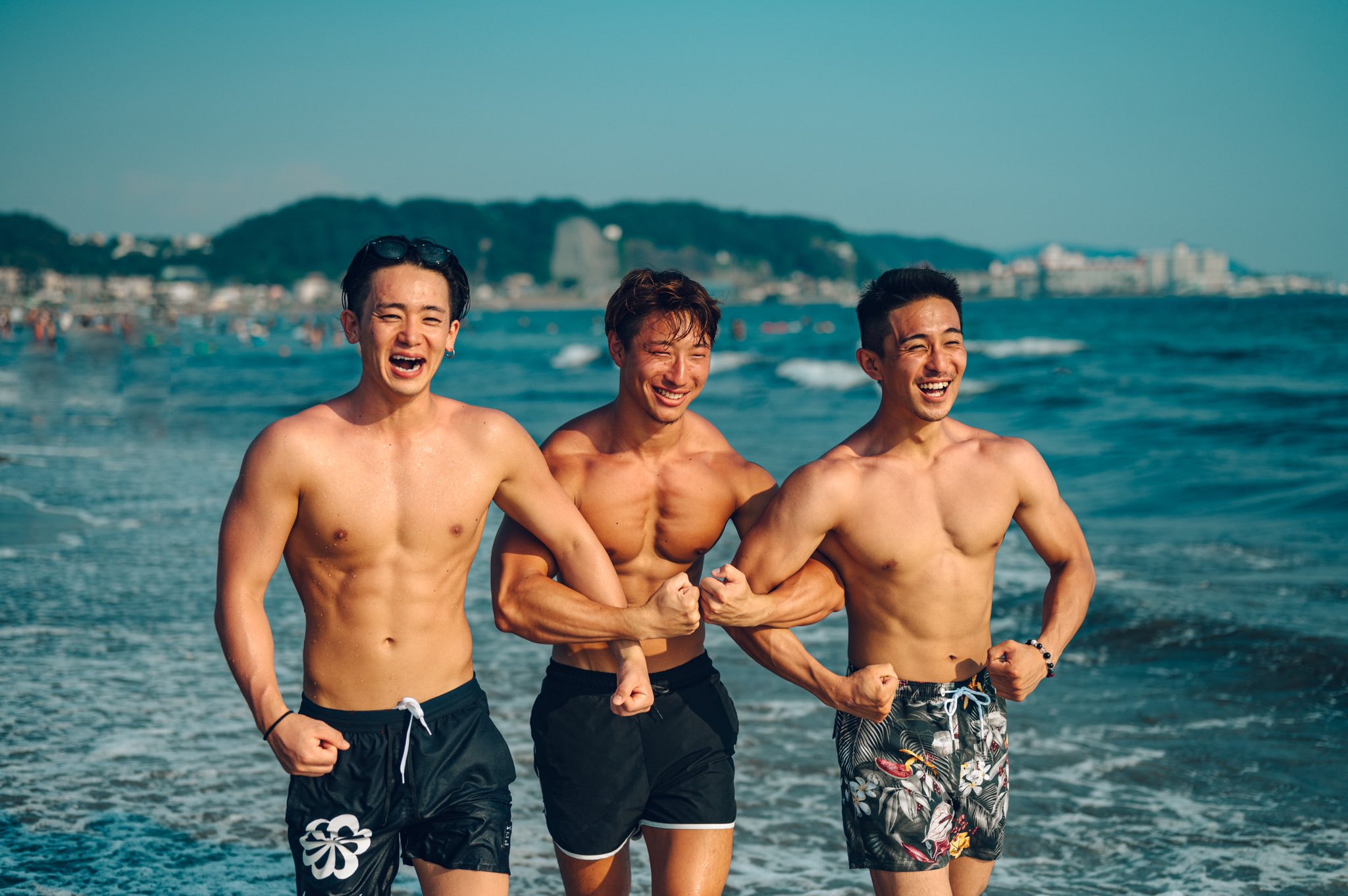 Twitter 上的 坂田航樹 Mr Japan 東京代表 イケメンマッチョな皆さんと海に行ってきました 今年は海納めかな 日焼けしすぎて寝返りが打てないです 笑 T Co Eafonlkxuw Twitter