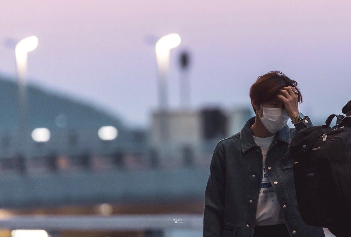SUHOLOOK's tweet photo. https://t.co/6sUzne08qR