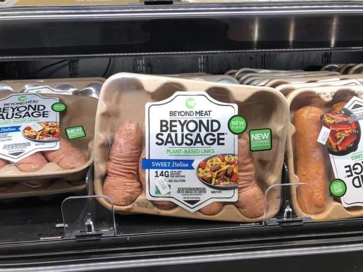 DroleDePapa's tweet photo. Voilà donc a quoi ressemble une saucisse au repos. https://t.co/lEXtkiLl63
