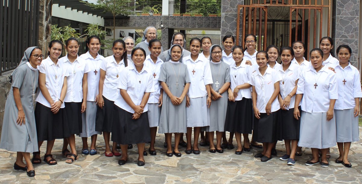 “Bienaventurados los que dan sin recordar, y los que reciben sin olvidar” #NazaretFamilia