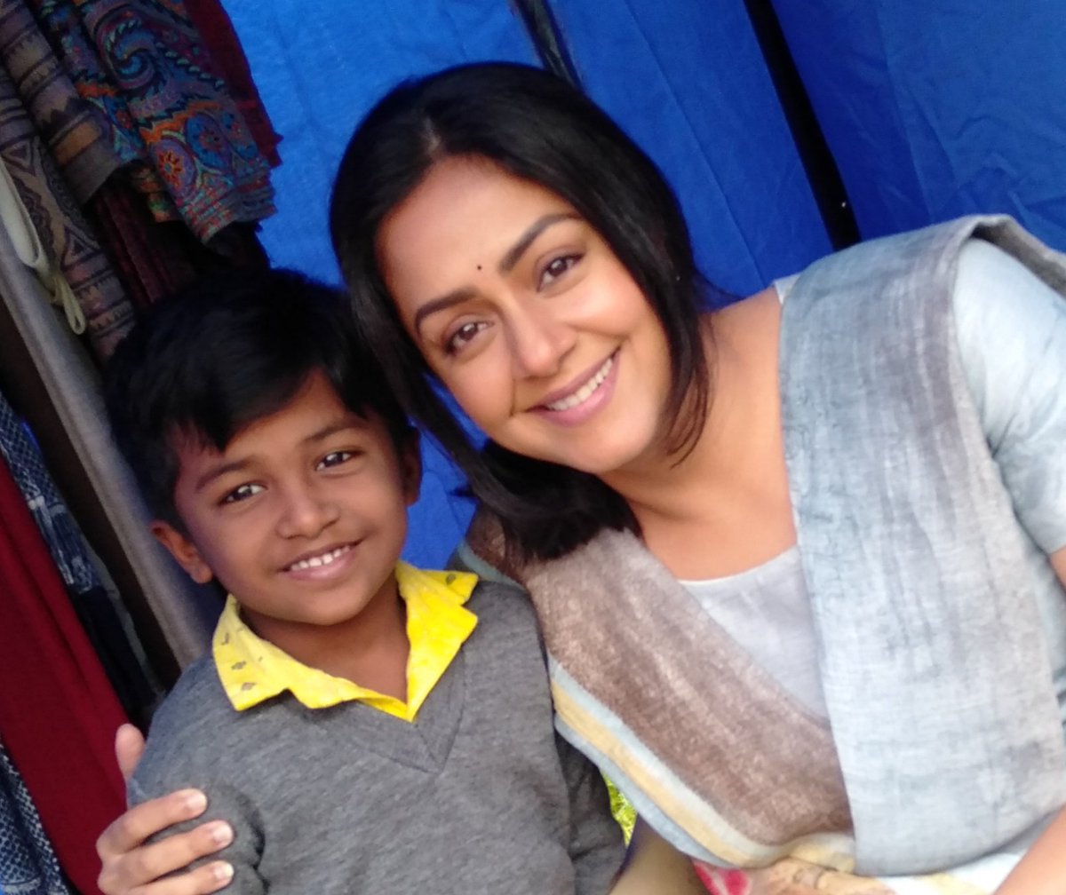 Actor & Singer Kamalesh on Twitter: "Jyothika Mam and Rockstar Kamlesh Ooty shooting spot… "