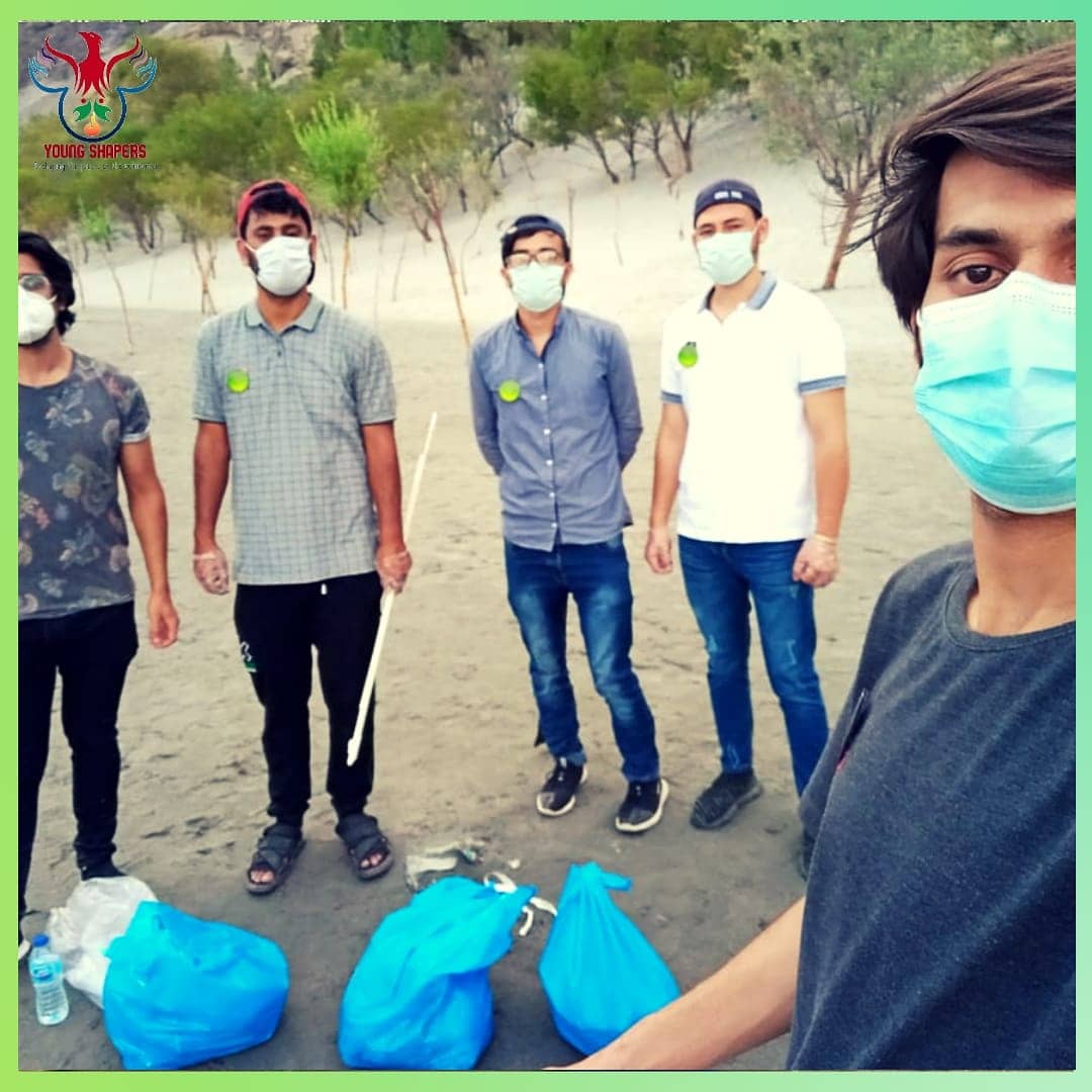 shaperscircle's tweet photo. Proud of our team Skardu Anchan that organized our second field trip under ACFP'20 at Nansoq which is a village, at a distance of 4 km from Skardu city. It is declared as an Organic village by AKRSP.
#ACFP2020 #Act4Nature #ActClean #Youth4Environment https://t.co/WsUaevxqw9
