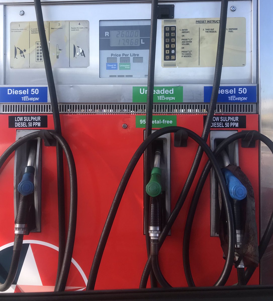 ErmelindaJoube3's tweet image. Filling up always at our favorite @Caltexsa  #ItsHowYouGetThere #StartAtCaltex #WinWithCaltex