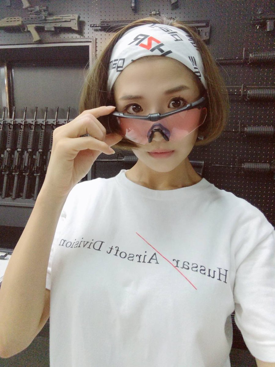 HexeraAirsoft's tweet photo. 🆕HUSSAR × Hoorag
⚪Play The Game Edition⚫🔴
Colors: Black, White
Price: ¥4,300-(税込)
��日より販売開始します。
※引き続きCOVID-19対応として通販販売もDMにてお受けしております。
#Hussar
#Hoorag
#サバゲー装備 https://t.co/mlp2hCj99s