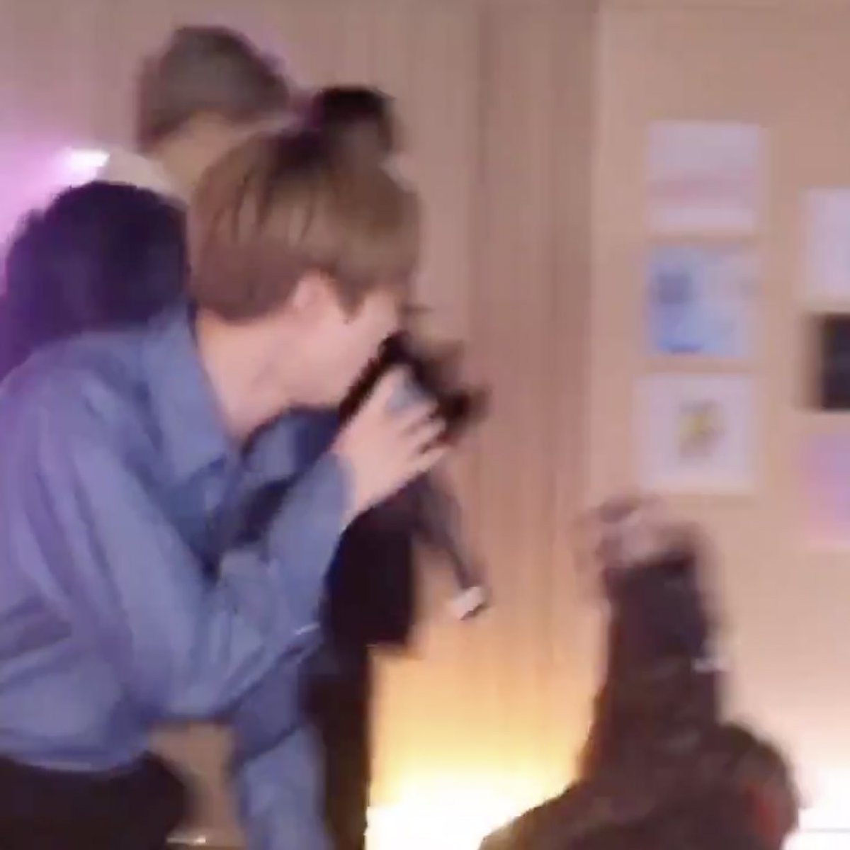 a thread of all the fun shapes yoongi makes in this video