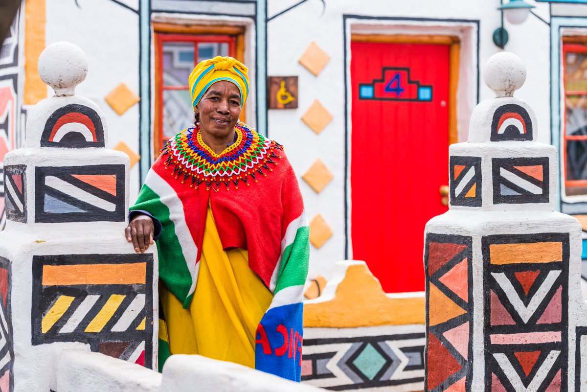 Discover the fascinating cultures and traditions of the people of South Africa, visiting five traditional homesteads inhabited by Zulu, Xhosa, Pedi, Basotho and Ndebele tribes who live according to tribal folklore and traditions of their ancestors.

#LesediCulturalVillage