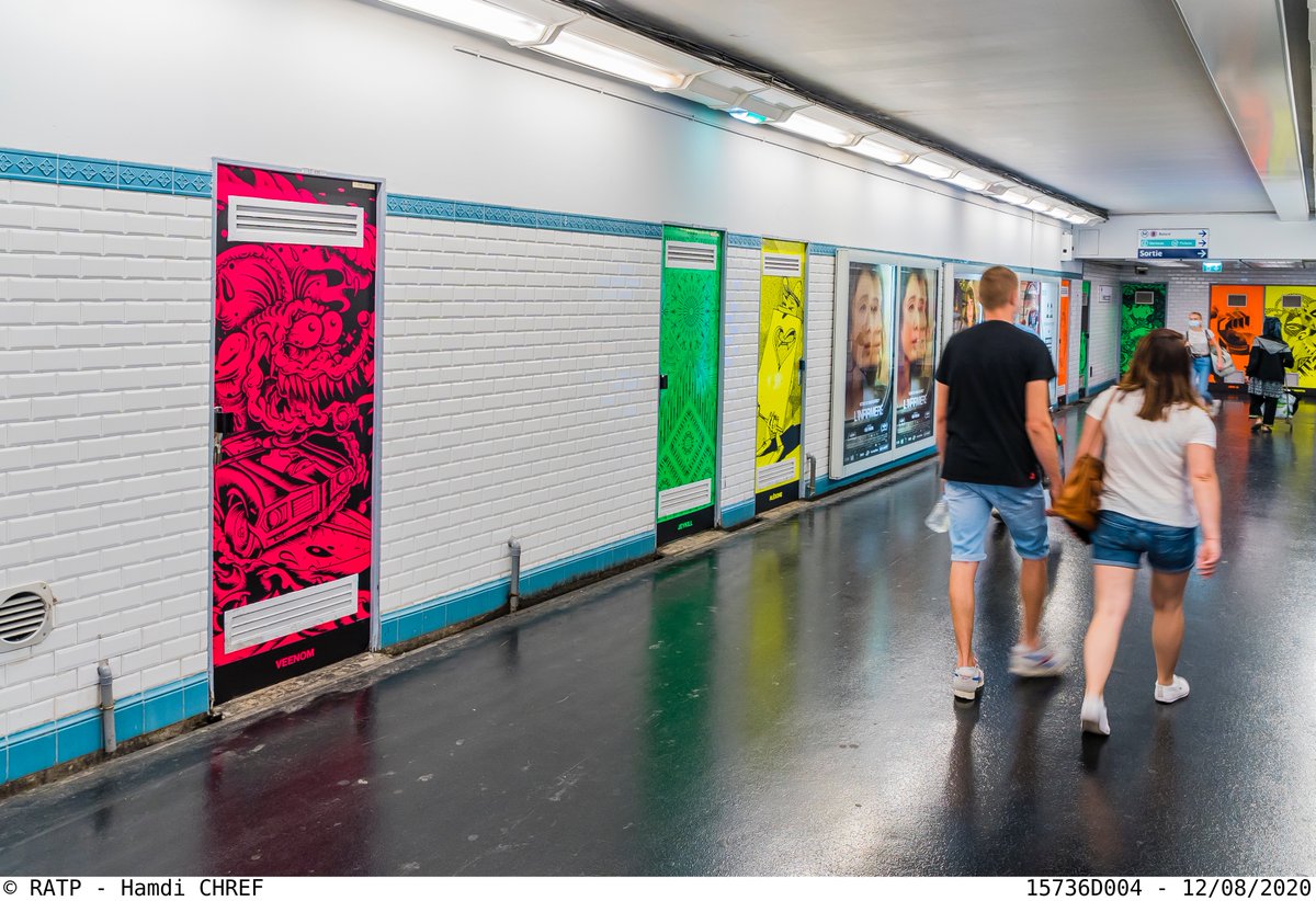 La #RATP invite le collectif Le 9eme Concept à investir la station de métro Invalides dans le cadre de l'exposition Scratch Paper sur Fluctuart.