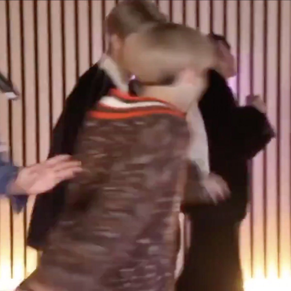 a thread of all the fun shapes yoongi makes in this video